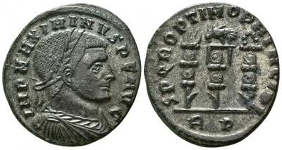 Nummus de Maximino II. S P Q R OPTIMO PRINCIPI. Roma 3220939.m