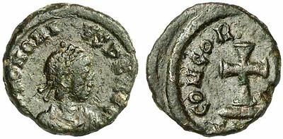 ¿AE4 de Teodosio II. CONCORDIA AVGG. Cycico? 678586.m